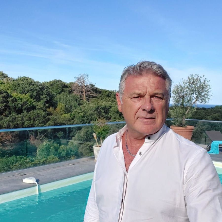 Profil von Badra